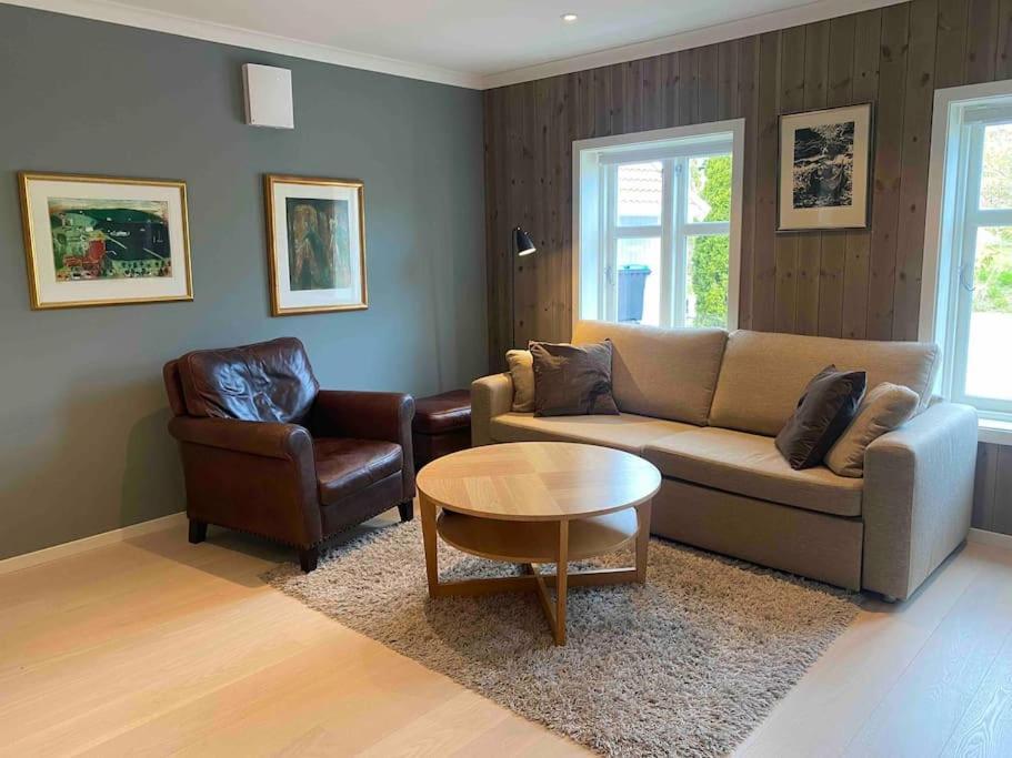 Apartment At Ranvik Near City Center - Parking Available Sandefjord Exterior photo