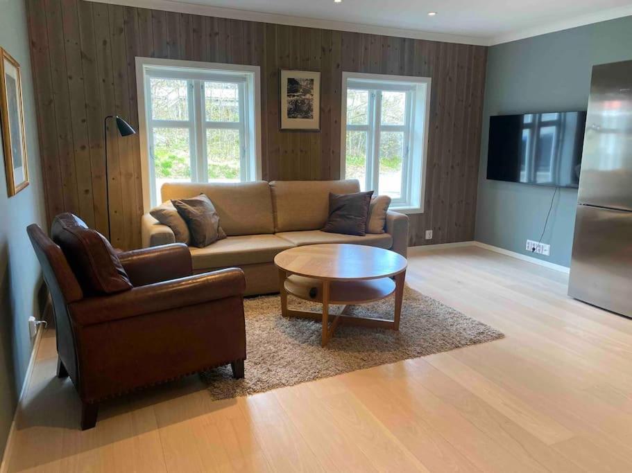 Apartment At Ranvik Near City Center - Parking Available Sandefjord Exterior photo